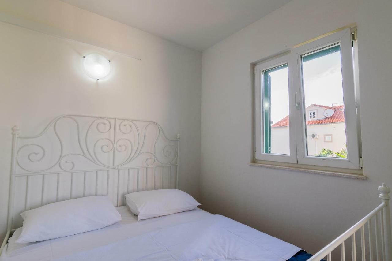 Apartman Emil Supetar Zewnętrze zdjęcie
