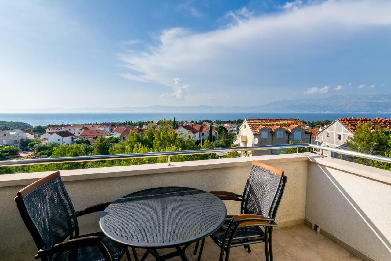Apartman Emil Supetar Zewnętrze zdjęcie